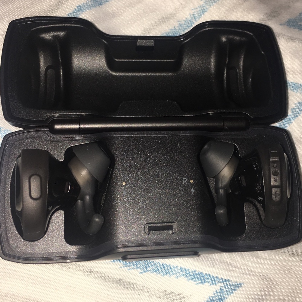 New Bose headphones - Picture 2 of 4